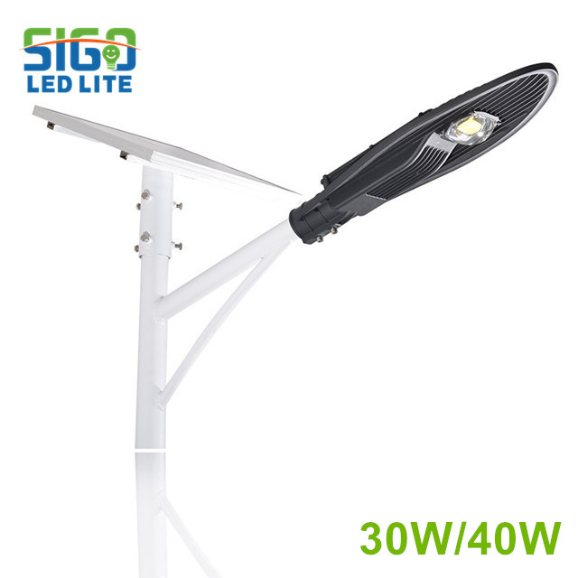 Serie GSSWL Todo en dos luz de calle solar 30W / 40W